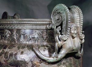 Bir kraterden gorgon sapının detayı, Vix bronz Prensesi Mezarı